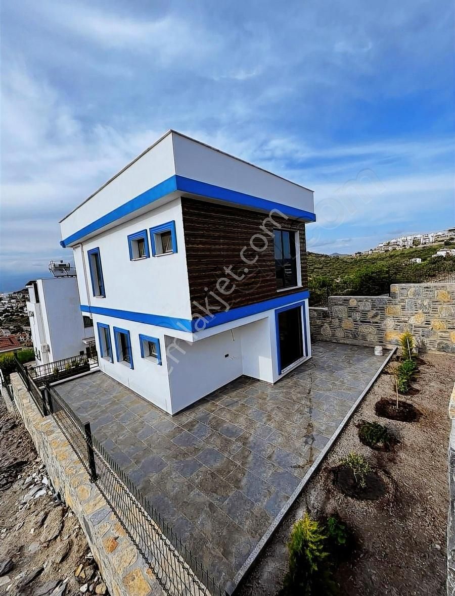 Deniz Manzaralı, Özel Havuzlu, Sıfır Tripleks Villa - Görsel 18