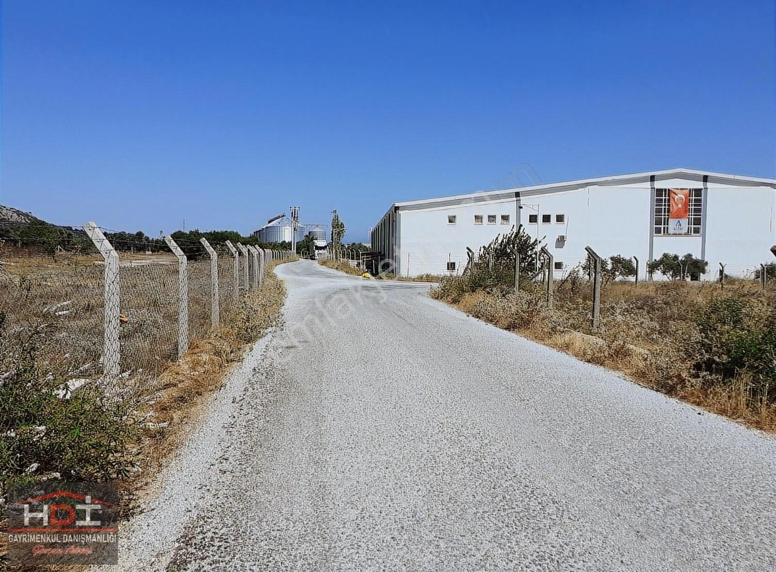 Kemalpaşa Akalan Satılık Tarla İzmir Kemalpaşa'da Çok Güzel Konumda Satılık Fabrika Arazisi