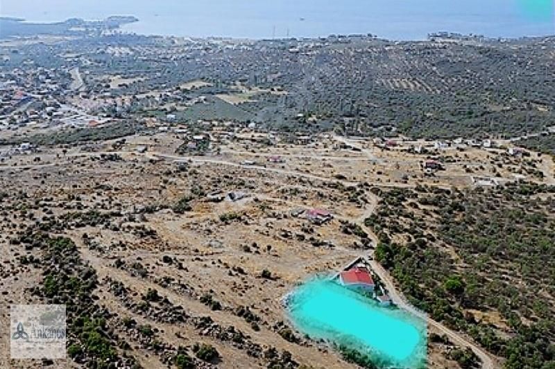 Dikili Bademli Satılık Turizm İmarlı Bademli Panoramik Deniz Manzaralı 735 M2 Arsa