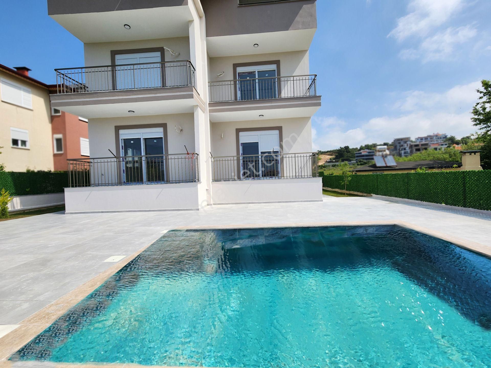 Manavgat Ilıca'da Satılık Lüks 2+1 Daire.