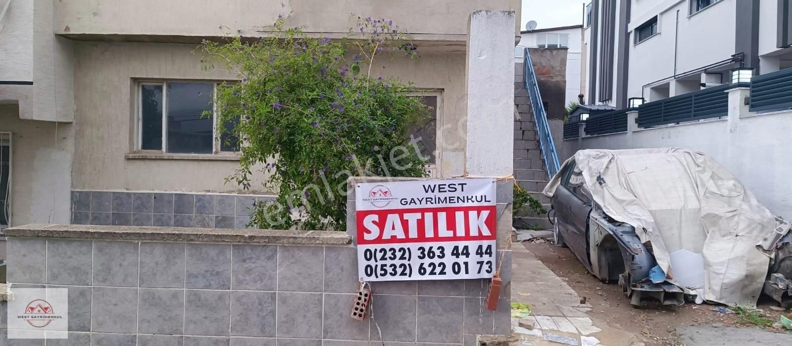 Bornova Atatürk Satılık Konut İmarlı West'ten Atatürk Mah. 238 M2 Satılık Arsa