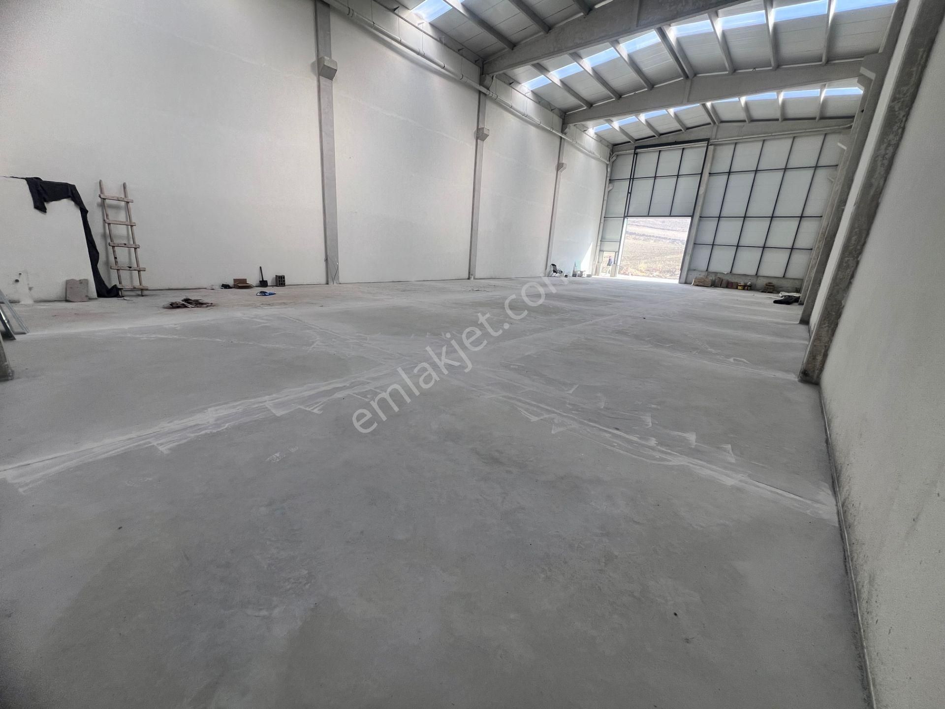 Kazan Kerestecilerde Her İşe Uygun 1300m2 Satılık Sıfır Fabrika - Görsel 10