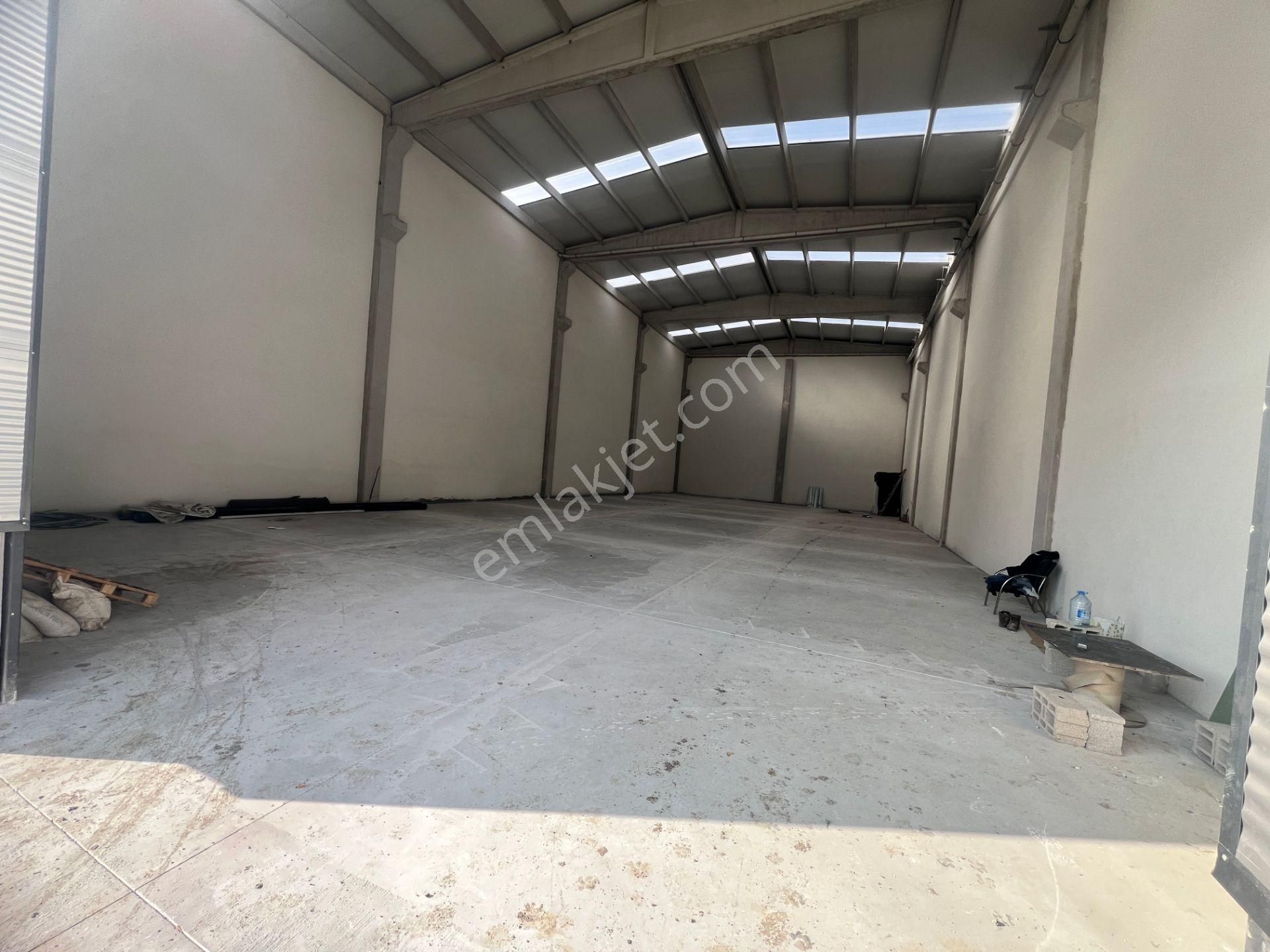 Kazan Kerestecilerde Her İşe Uygun 1300m2 Satılık Sıfır Fabrika - Görsel 3