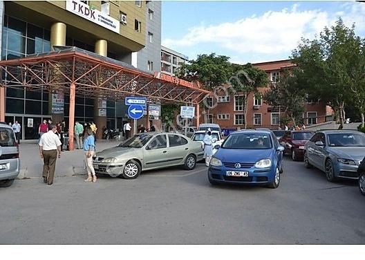 Afyonkarahisar Merkez Karaman Satılık Ofis Kent Meydanında-komple Yenilenmiş-otoparklı 2+1 Her Zaman Gelmez