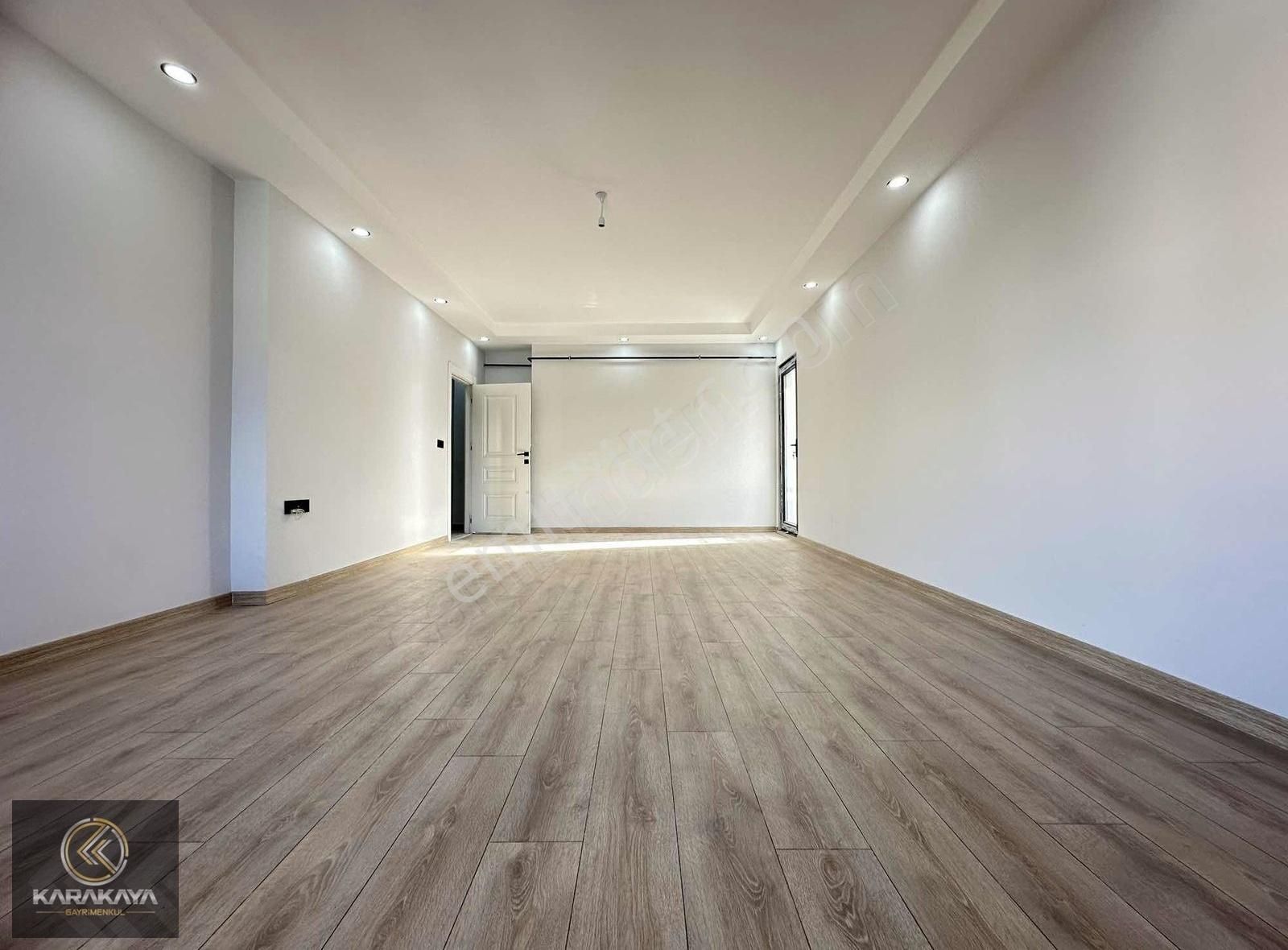 Darıca Bağlarbaşı Satılık Daire Bağlarbaşı Mah 4+1 200 M² Yerden Isıtmalı Lüx Çatı Dublex