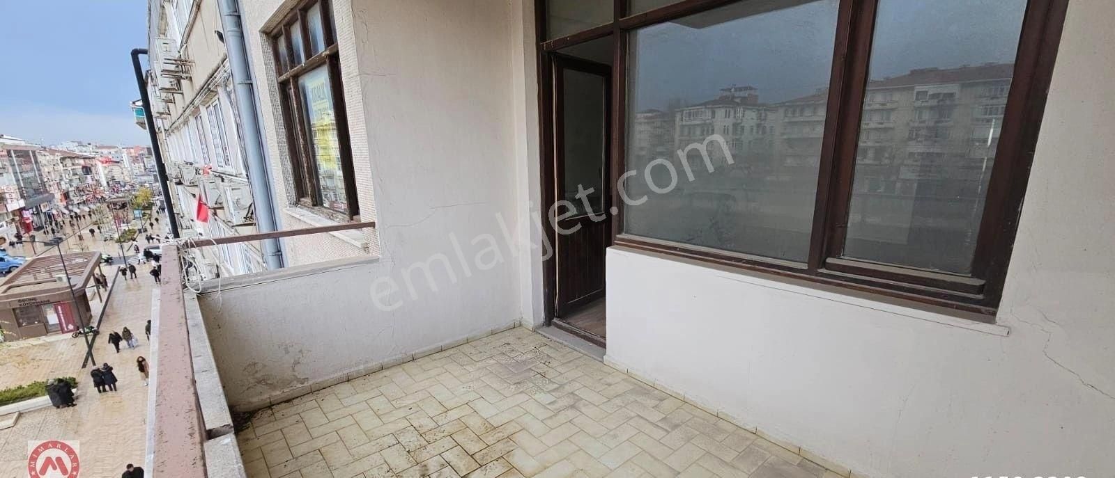 Maltepe Bağdat Caddesinde 155m2 Asansörlü 2+1 Ofislere Bürolara - Görsel 11