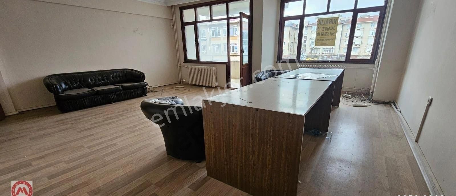 Maltepe Bağdat Caddesinde 155m2 Asansörlü 2+1 Ofislere Bürolara - Görsel 23