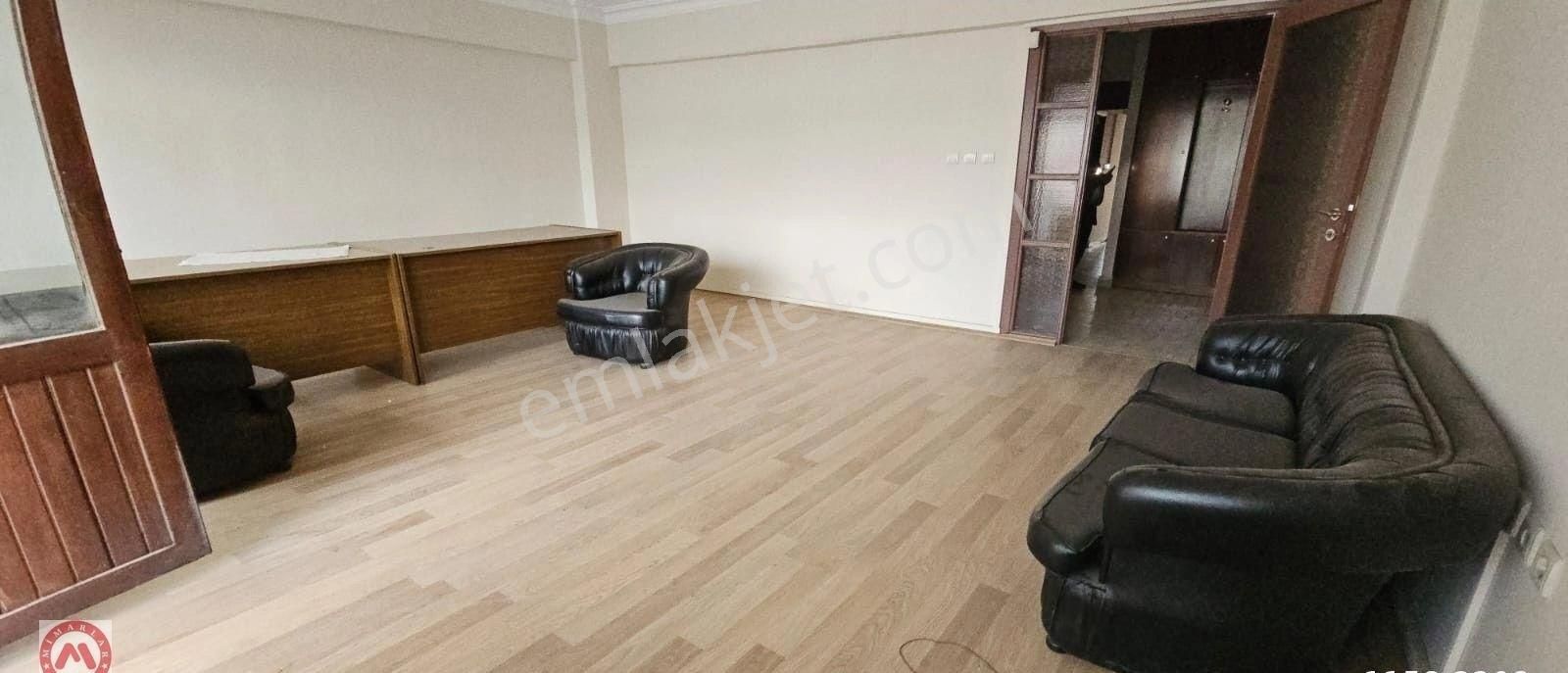 Maltepe Bağdat Caddesinde 155m2 Asansörlü 2+1 Ofislere Bürolara - Görsel 3