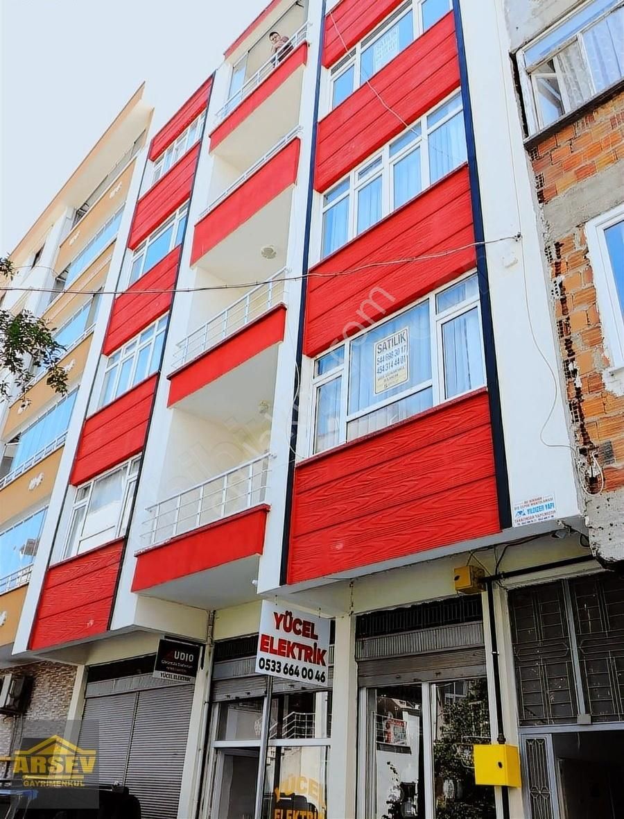 Bulancak İhsaniye Satılık Daire Arsev Gayrimenkul İhsaniye Mah.doğalgazlı 3+1 140m2 Daire