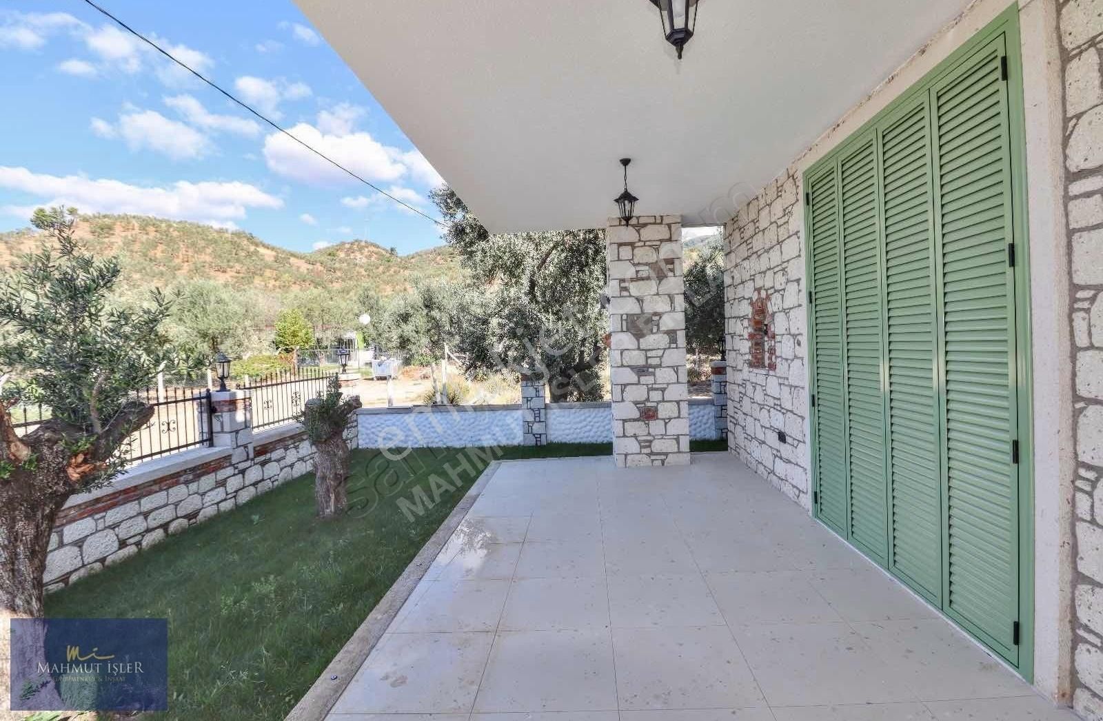 Mahmut İşler'den 650 M2 Arsa İçinde Havuzlu Taş Villa - Görsel 31