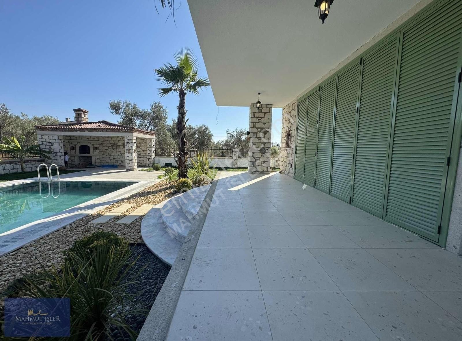 Mahmut İşler'den 650 M2 Arsa İçinde Havuzlu Taş Villa - Görsel 8
