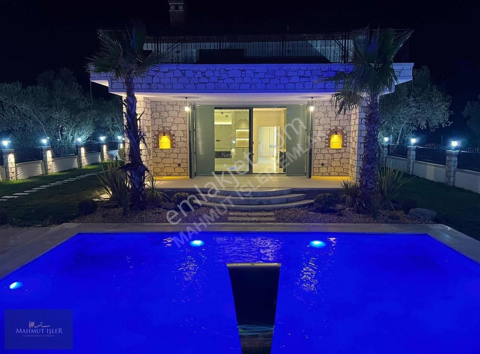 Mahmut İşler'den 650 M2 Arsa İçinde Havuzlu Taş Villa - Görsel 14