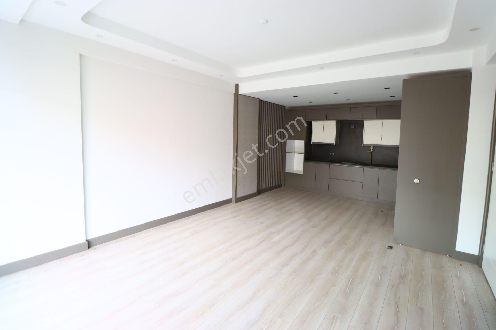 Kuşadası’nda, Site İçerisinde, Havuz Manzaralı, Lüks 2+1 Rezidans Daire - Görsel 17