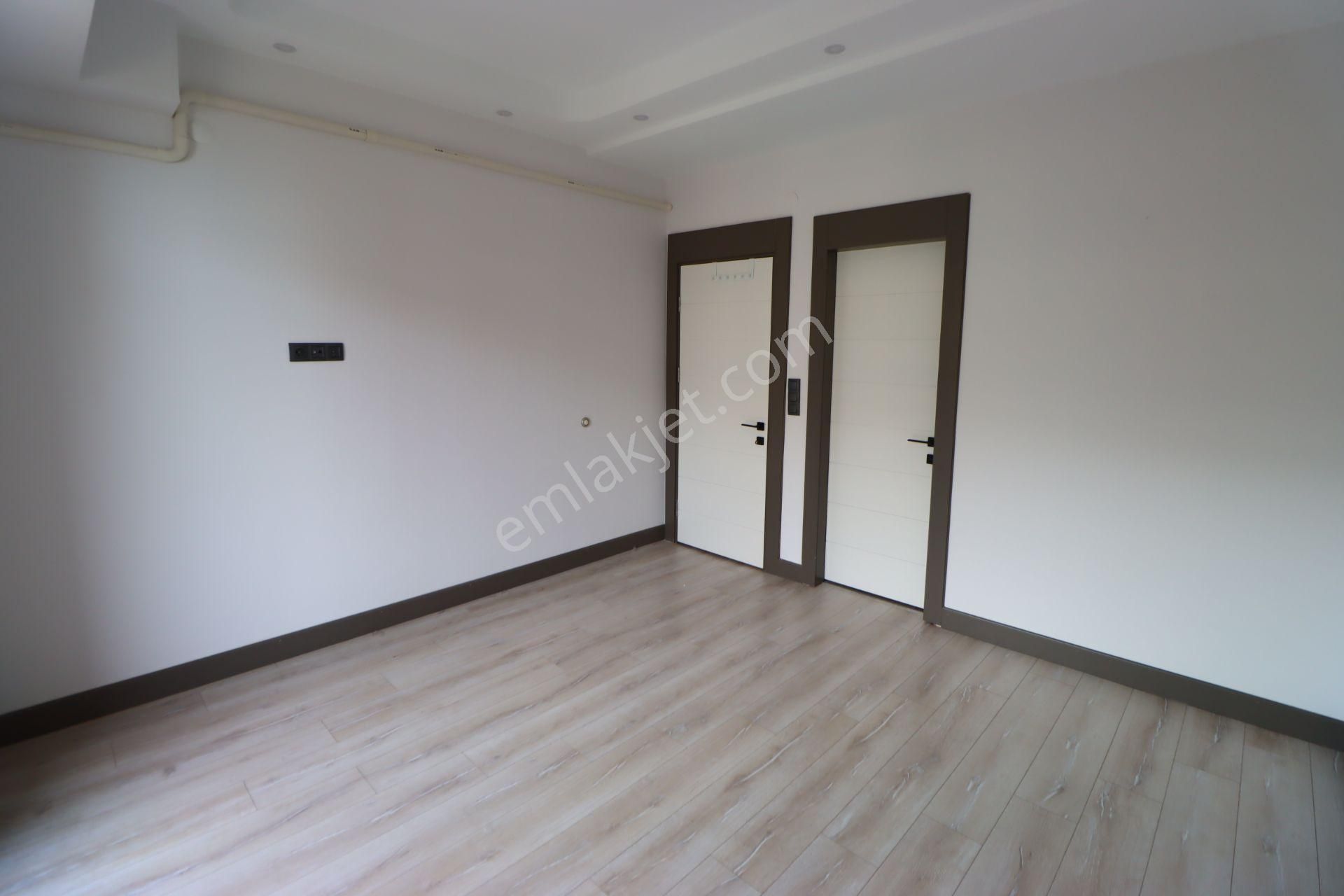 Kuşadası’nda, Site İçerisinde, Havuz Manzaralı, Lüks 2+1 Rezidans Daire - Görsel 10