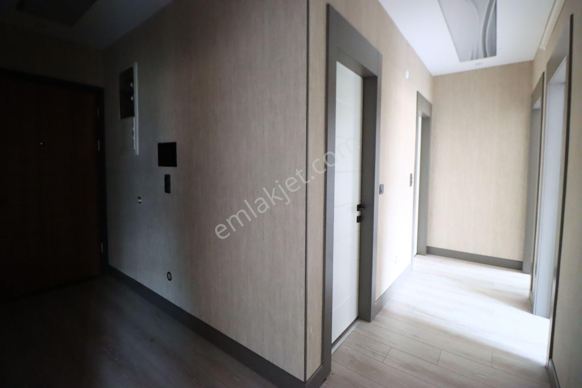 Kuşadası’nda, Site İçerisinde, Havuz Manzaralı, Lüks 2+1 Rezidans Daire - Görsel 15