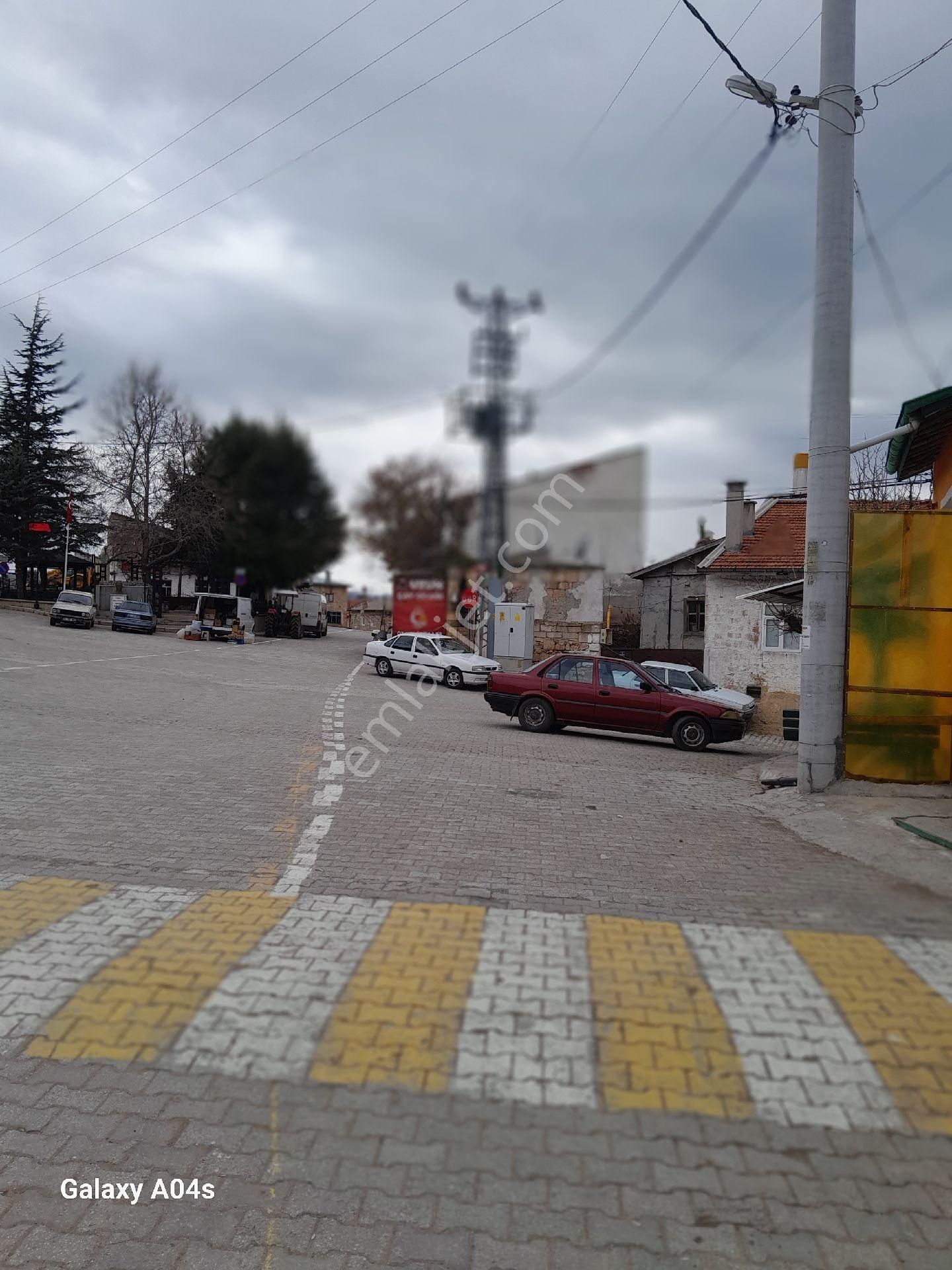 Kızılören De Eski Köy Evi Ve Dükkan 331 M2 Arsa İçinde!