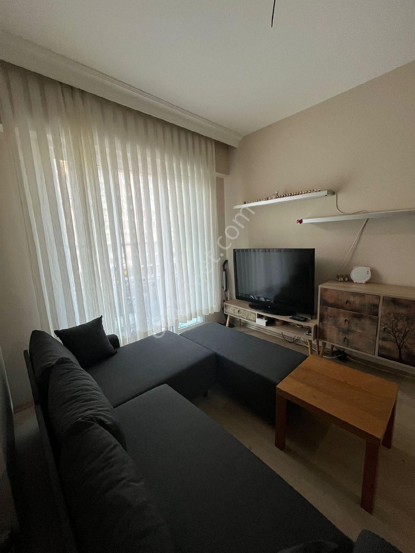 Sahibinden 1+1 Full Eşyalı Site İçerisinde - Görsel 3