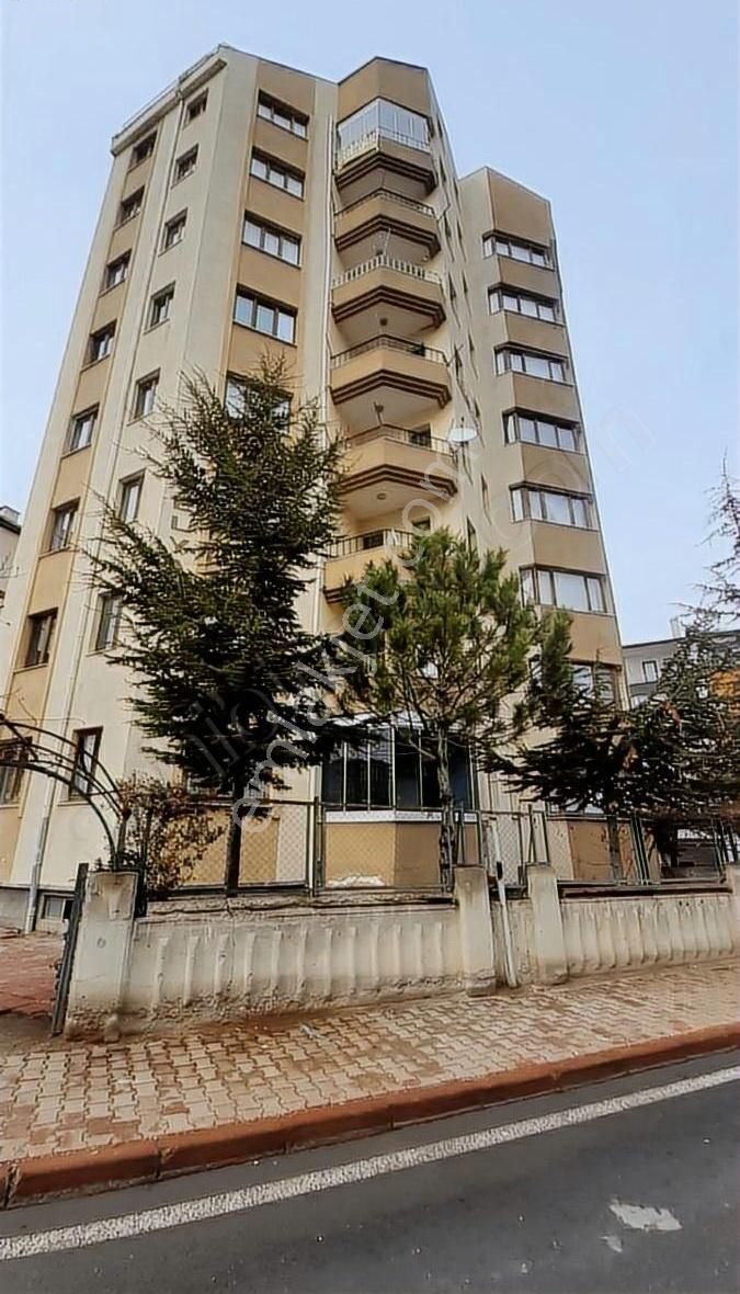 Kocasinan Yenişehir Satılık Daire Yenişehir'de 3+1 Kombili Muhteşem Konumlu Satılık Daire