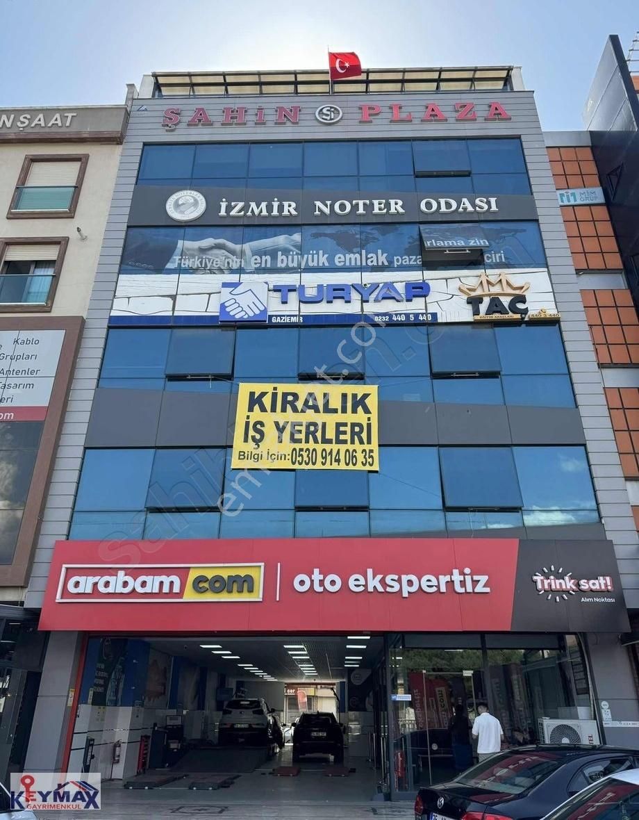 Gaziemir Atıfbey Kiralık Ofis Gaziemir Ana Cadde Üzeri Merkezi Konumda Plaza'da Büro Ofis