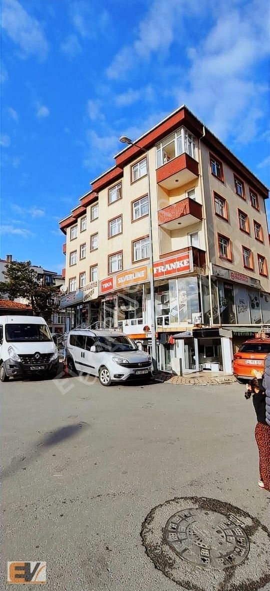 Ümraniye Tepeüstü Satılık Daire Ümraniye Tavukçuyolu Cadde Üzeri 3+1 Geniş Kullanışlı Daire