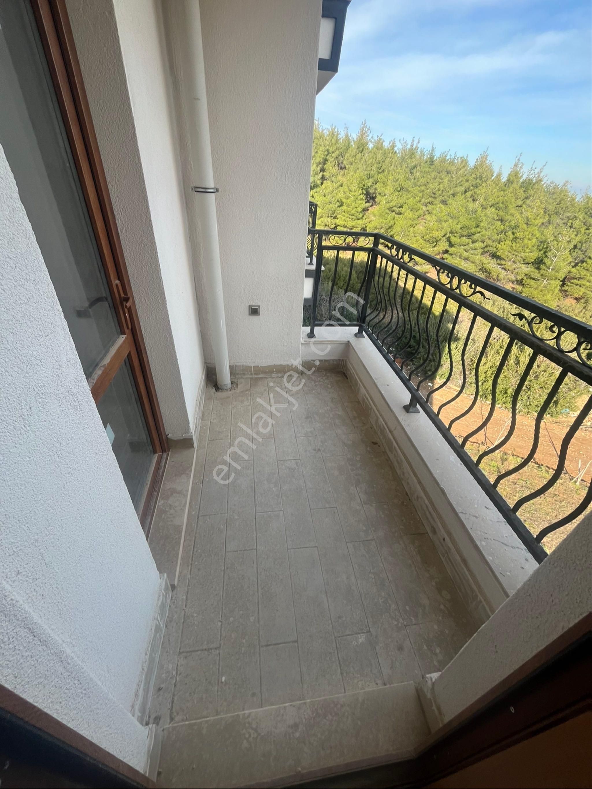 Honaz Ovacık Kiralık Daire Sıfır Ara Kat Uygun Fiyatlı Daire