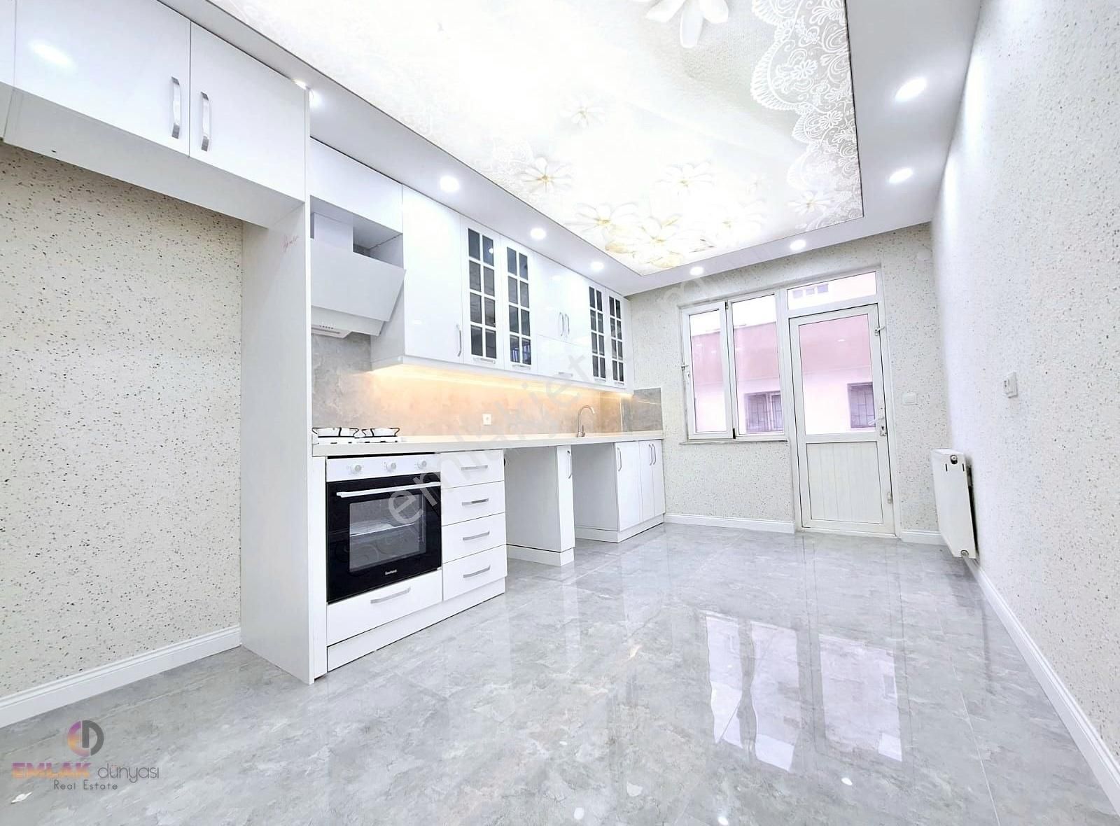 Muratpaşa Konuksever Satılık Daire Konuksever Mah.önü Açık Lüx Yapılı Ebeveyn Banyo 3+1 145m2 Daire