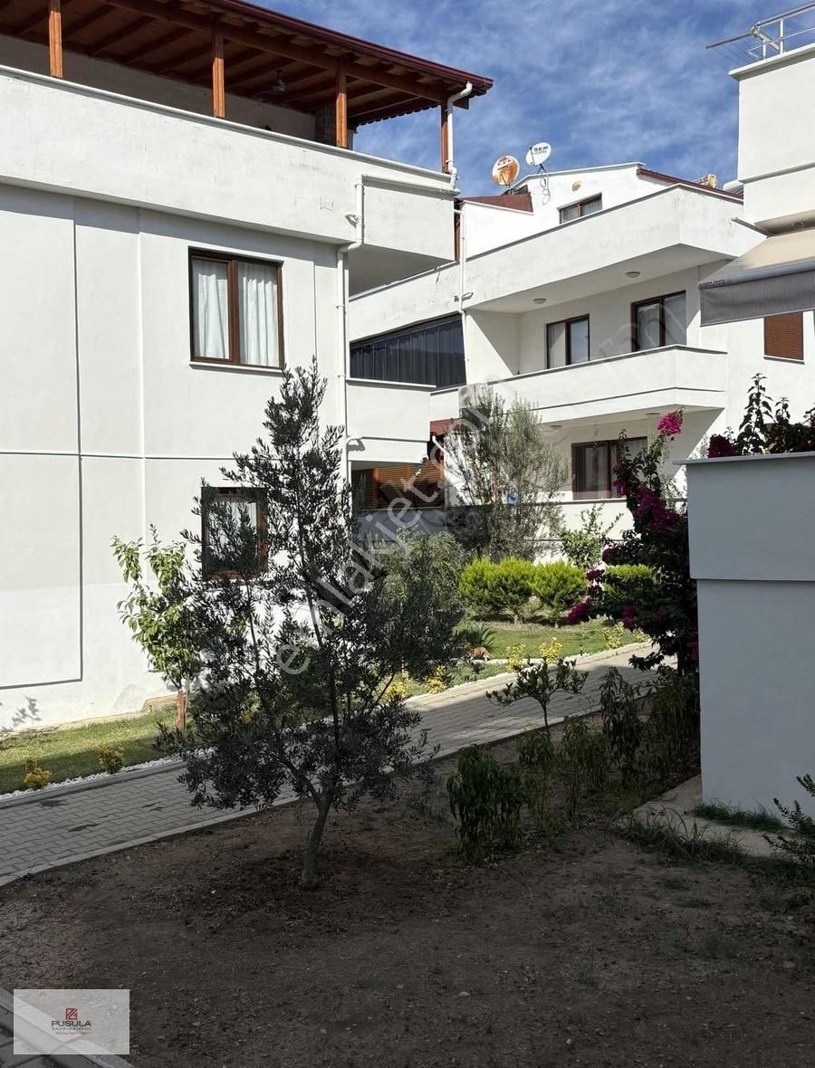 Ayvacık Küçükkuyu Bld. (Mıhlı) Satılık Villa Kücükkuyu Da 7 Yıllık 230 M2 Satılık Villa