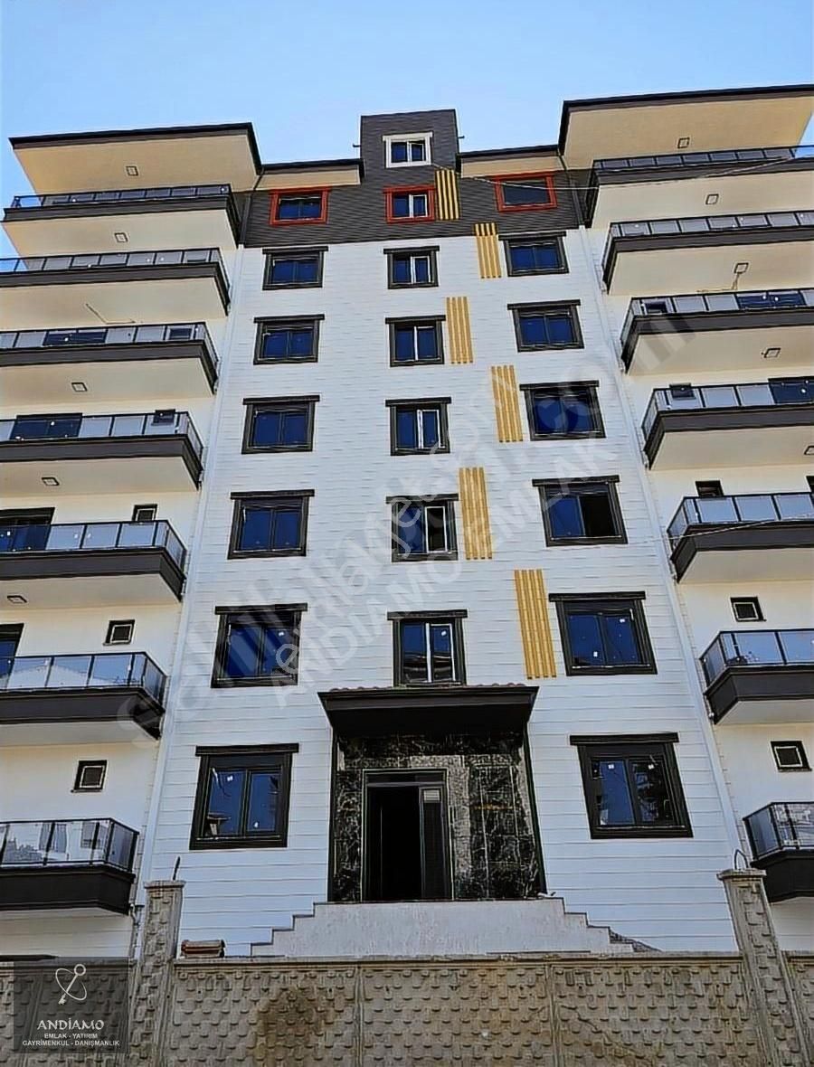 Serik Eminceler Satılık Daire 3+1 Ultra Lüks Havuzlu 192 M2