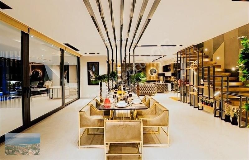 Kalkan Merkezde Lüks Deniz Manzaralı Satılık Villa - Görsel 16