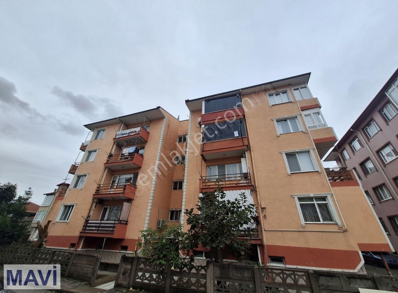 Adapazarı Mithatpaşa Satılık Daire Remax Mavi'den Mithatpasada 3+1 125 M2 Daire