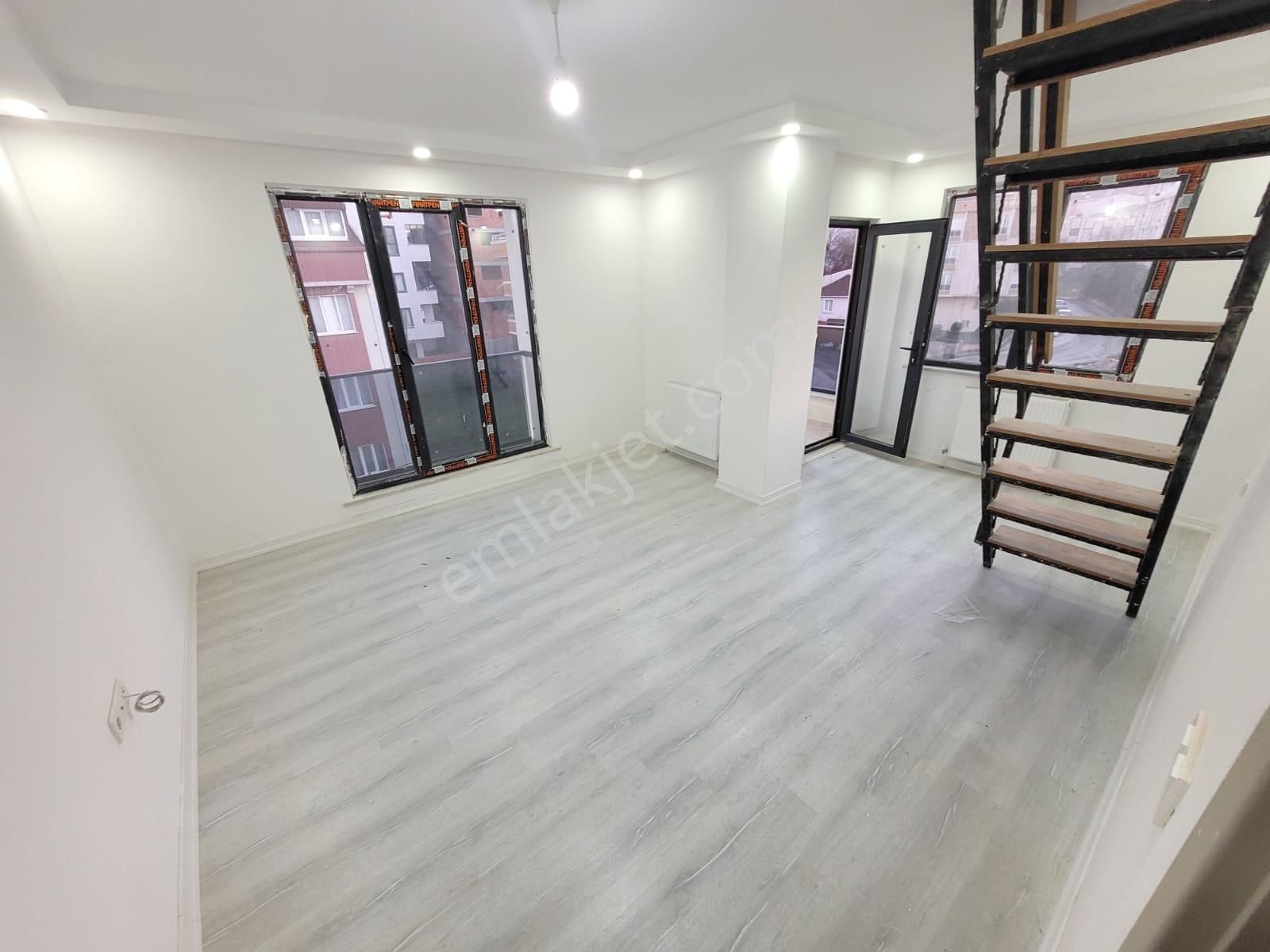 Arnavutköy Anadolu Satılık Daire Üç Kardeşler İnş. Anadolu Mh Satlık Sıfır 4+2 Lüx Dublex 210m²