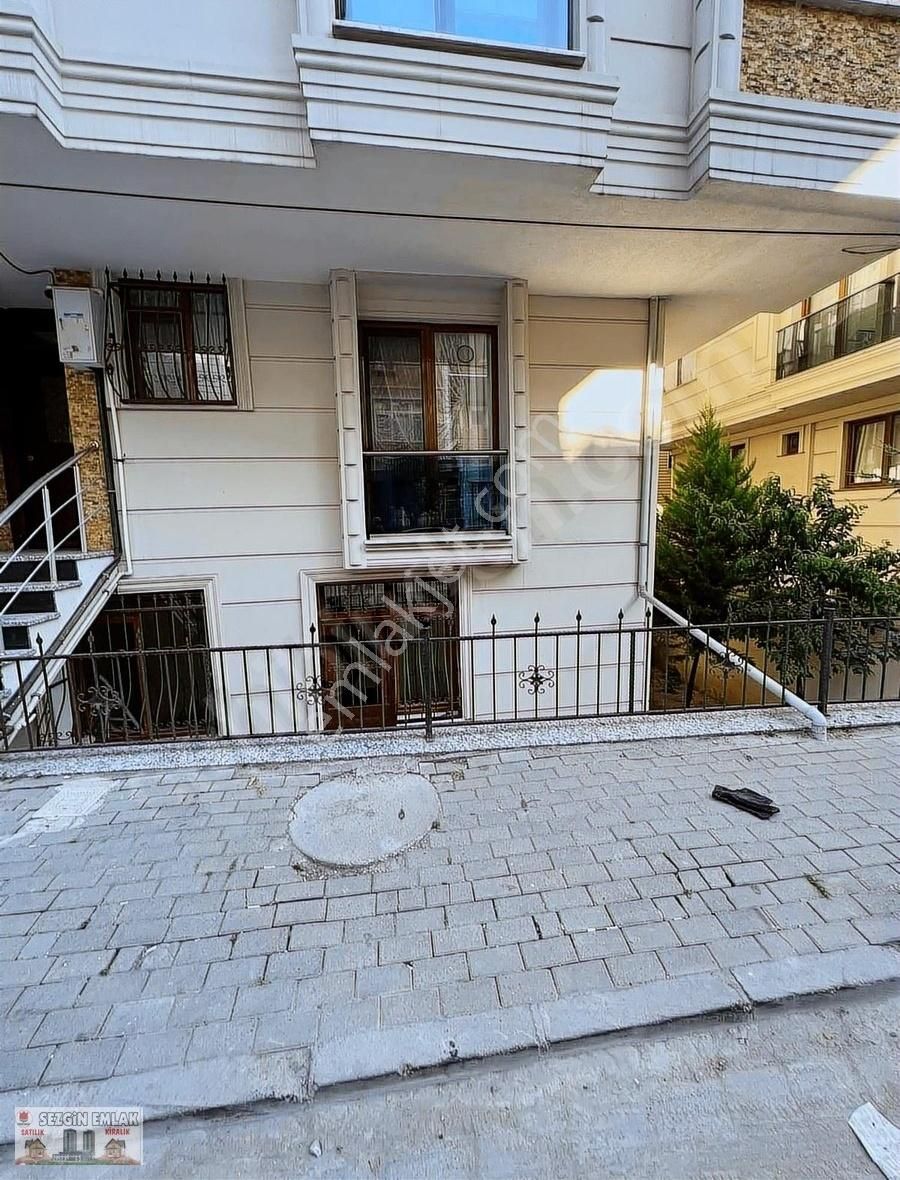 Avcılar Gümüşpala Metrobüse Yakın Kiralık Daire Sezgin Emlaktan 2+1 75 M2 Amerikan Mutfak 5yıllık Bahçe Kat