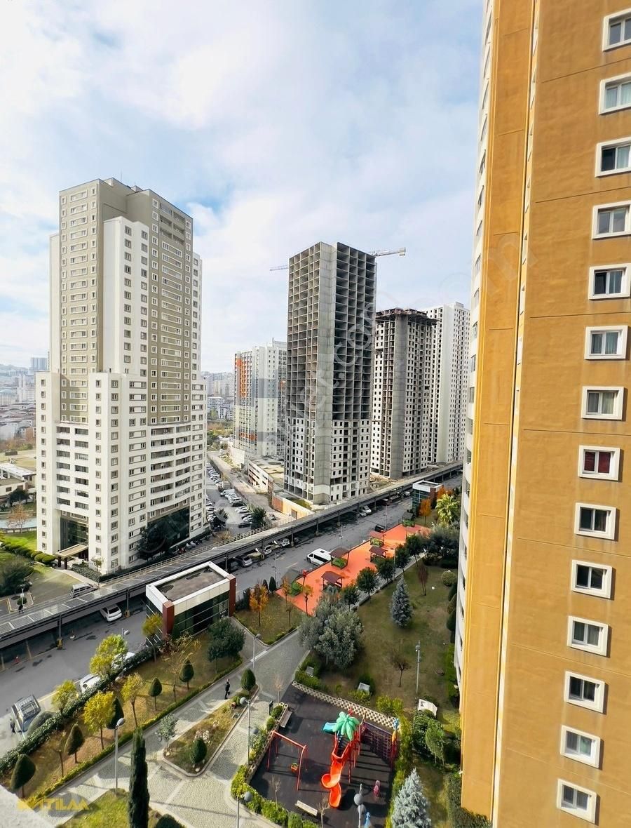 Esenyurt Akevler Metrobüse Yakın Kiralık Daire Imtılaa Gayrimenkul Den Solarkent 3+1 135 M2