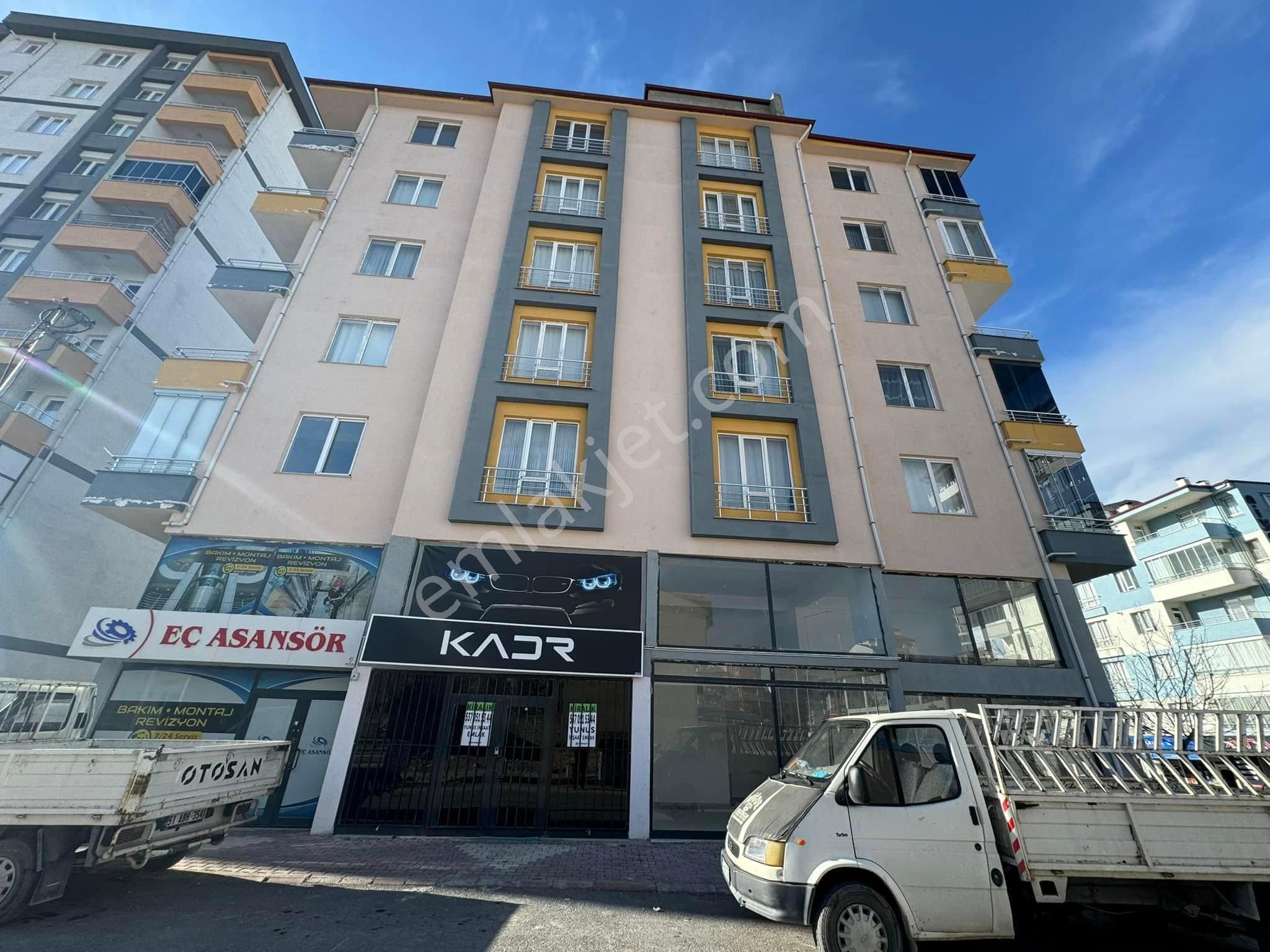 Niğde Merkez İlhanlı Kiralık Dükkan & Mağaza Yunus Emlak'tan İlhanlı Mahallesinde Kiralık Dükkan