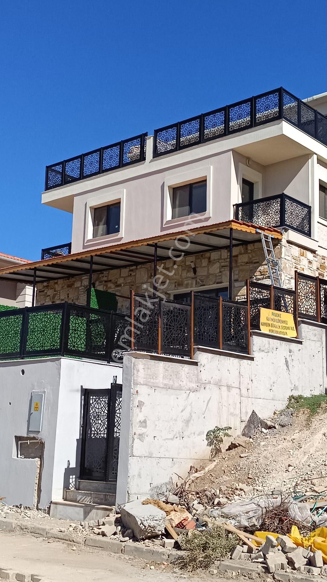 İzmir Menemen Deniz Manzaralı Satılık Villa Kapanmaz Deniz Manzaralı Villa