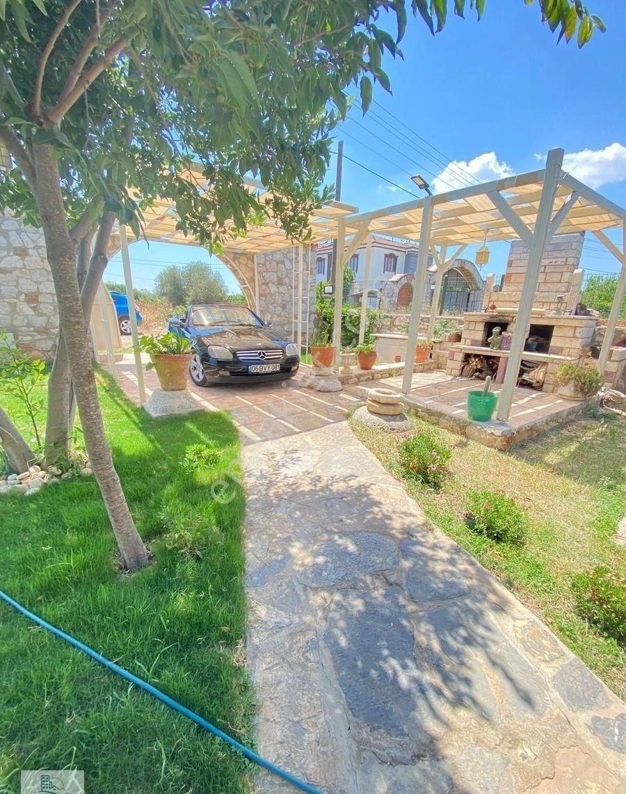 Dedim Yeşiltepede 700 Metre Arsa İçinde Havuzlu Otoparklı Full Eşyalı 5 + 2 Taş Villa - Görsel 7