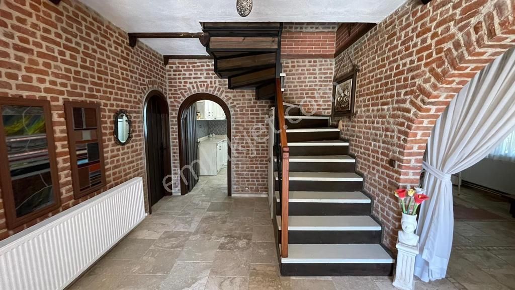 Dedim Yeşiltepede 700 Metre Arsa İçinde Havuzlu Otoparklı Full Eşyalı 5 + 2 Taş Villa - Görsel 30