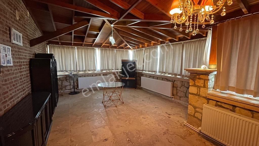 Dedim Yeşiltepede 700 Metre Arsa İçinde Havuzlu Otoparklı Full Eşyalı 5 + 2 Taş Villa - Görsel 13