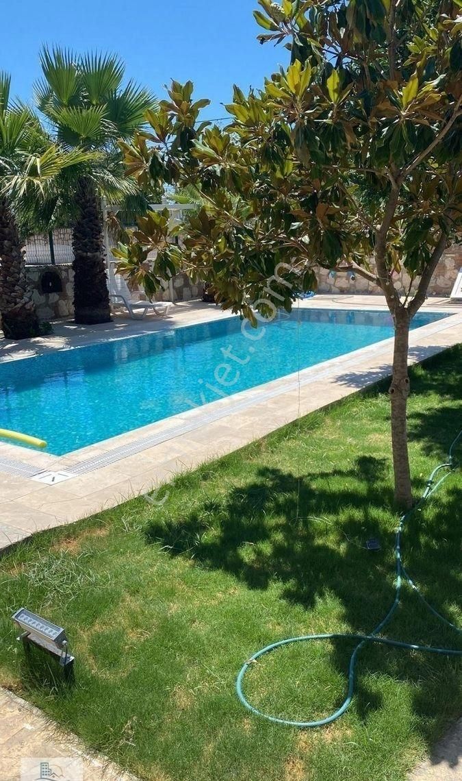 Dedim Yeşiltepede 700 Metre Arsa İçinde Havuzlu Otoparklı Full Eşyalı 5 + 2 Taş Villa - Görsel 9