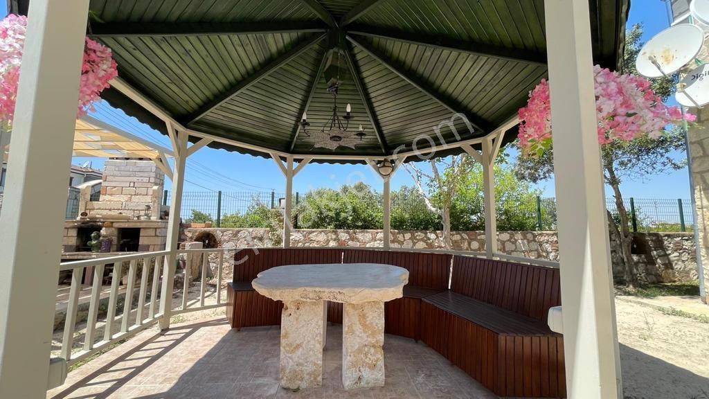 Dedim Yeşiltepede 700 Metre Arsa İçinde Havuzlu Otoparklı Full Eşyalı 5 + 2 Taş Villa - Görsel 29