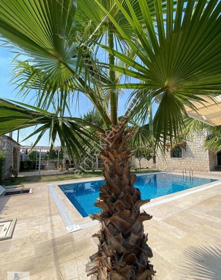 Dedim Yeşiltepede 700 Metre Arsa İçinde Havuzlu Otoparklı Full Eşyalı 5 + 2 Taş Villa - Görsel 6