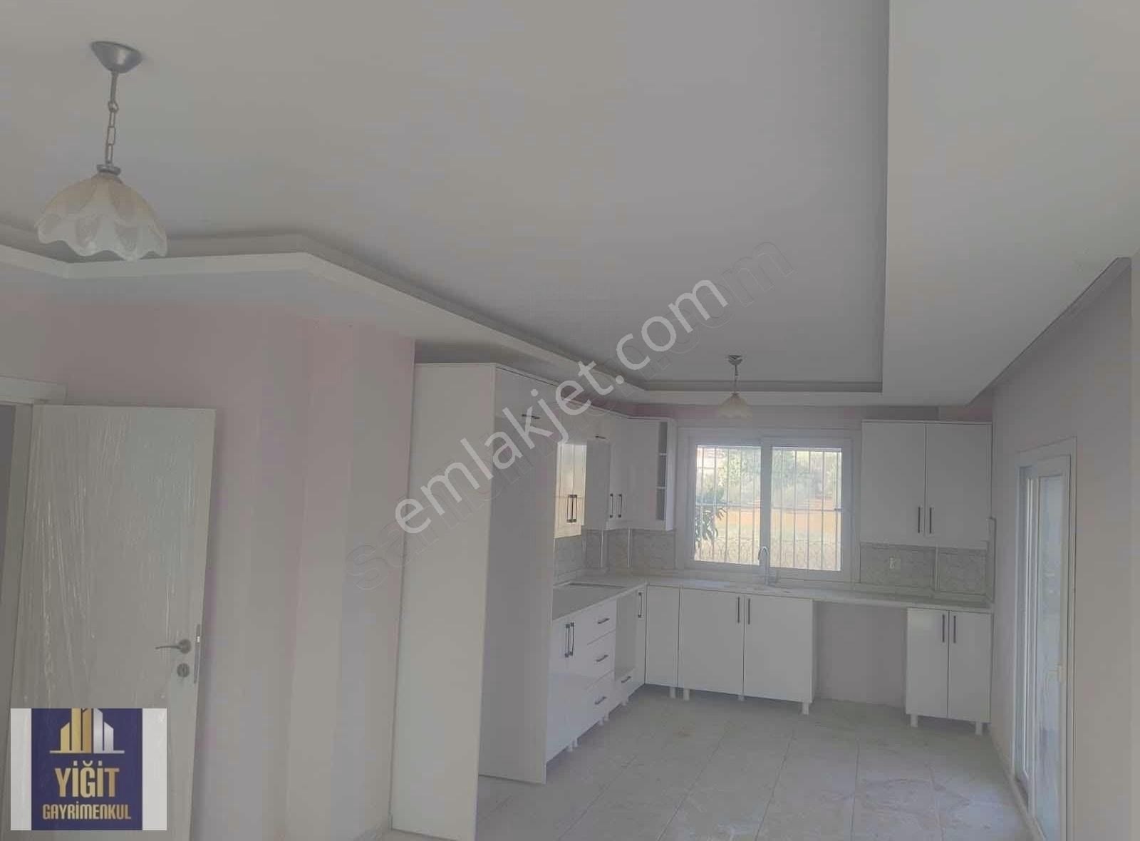 Sarıçam Gültepe Kiralık Daire Kozan Yolu Caddesınde 2+1 Müstakıl Daire