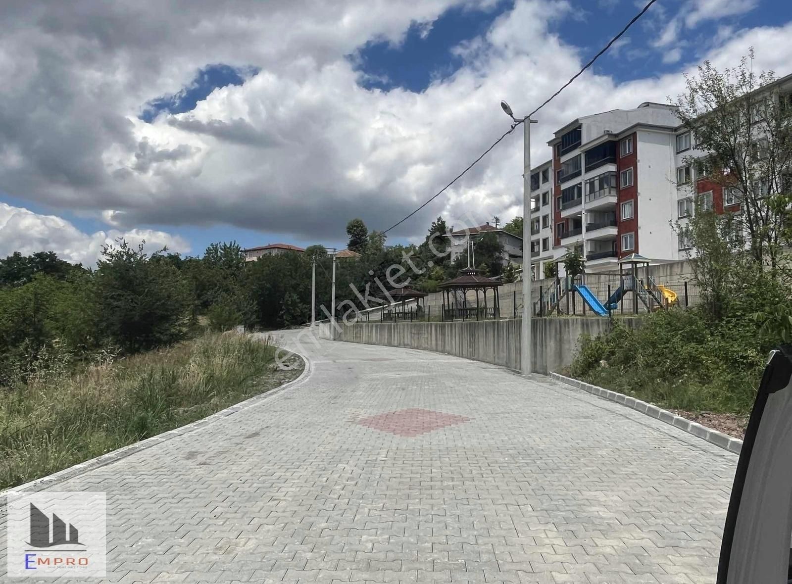 Başiskele Döngel Satılık Konut İmarlı Başiskele Barbaros Mah.süper Konumda Satılık Arsa