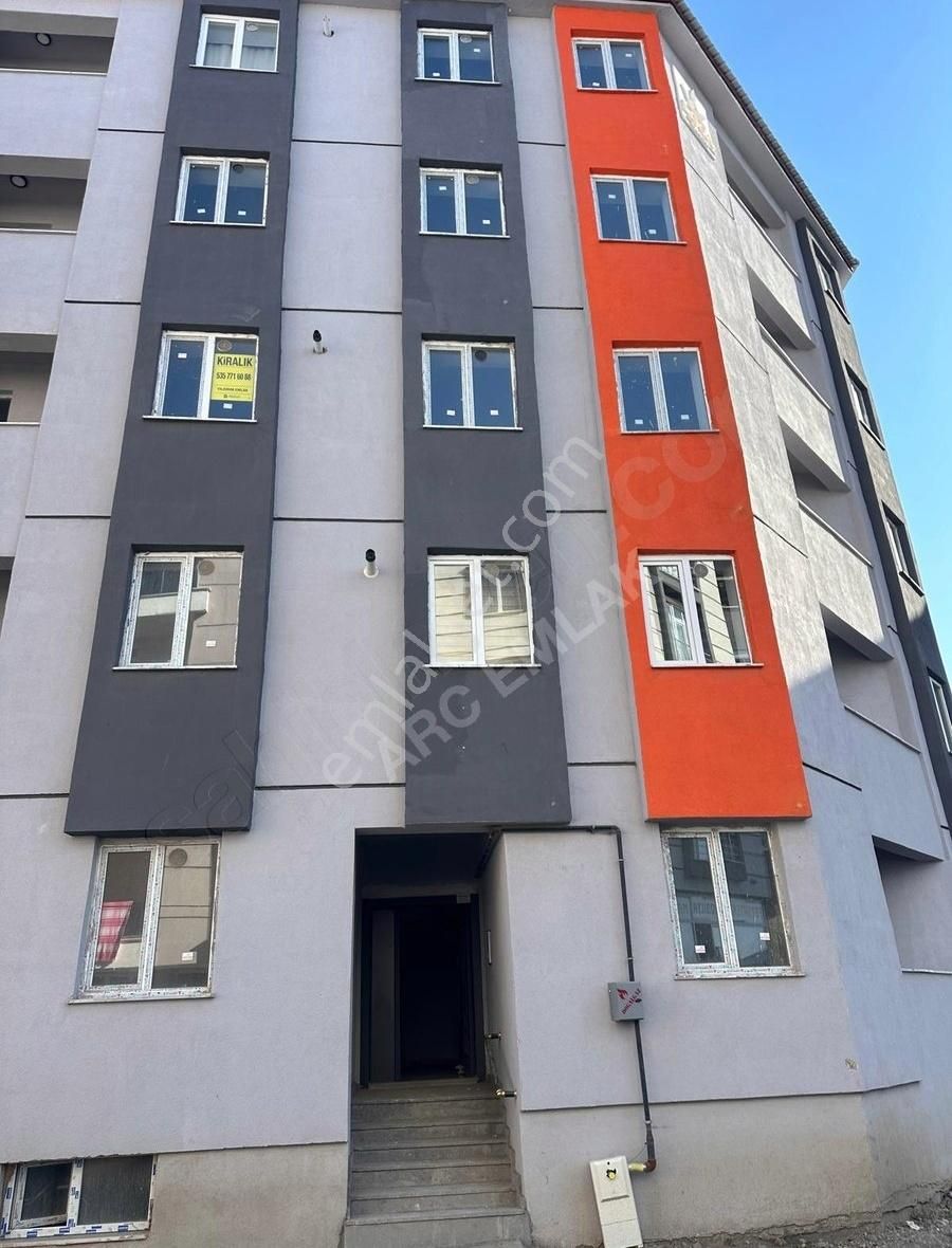 Kars Merkez Şehitler Satılık Daire Arc Emlaktan Satılık 2+1 Daire