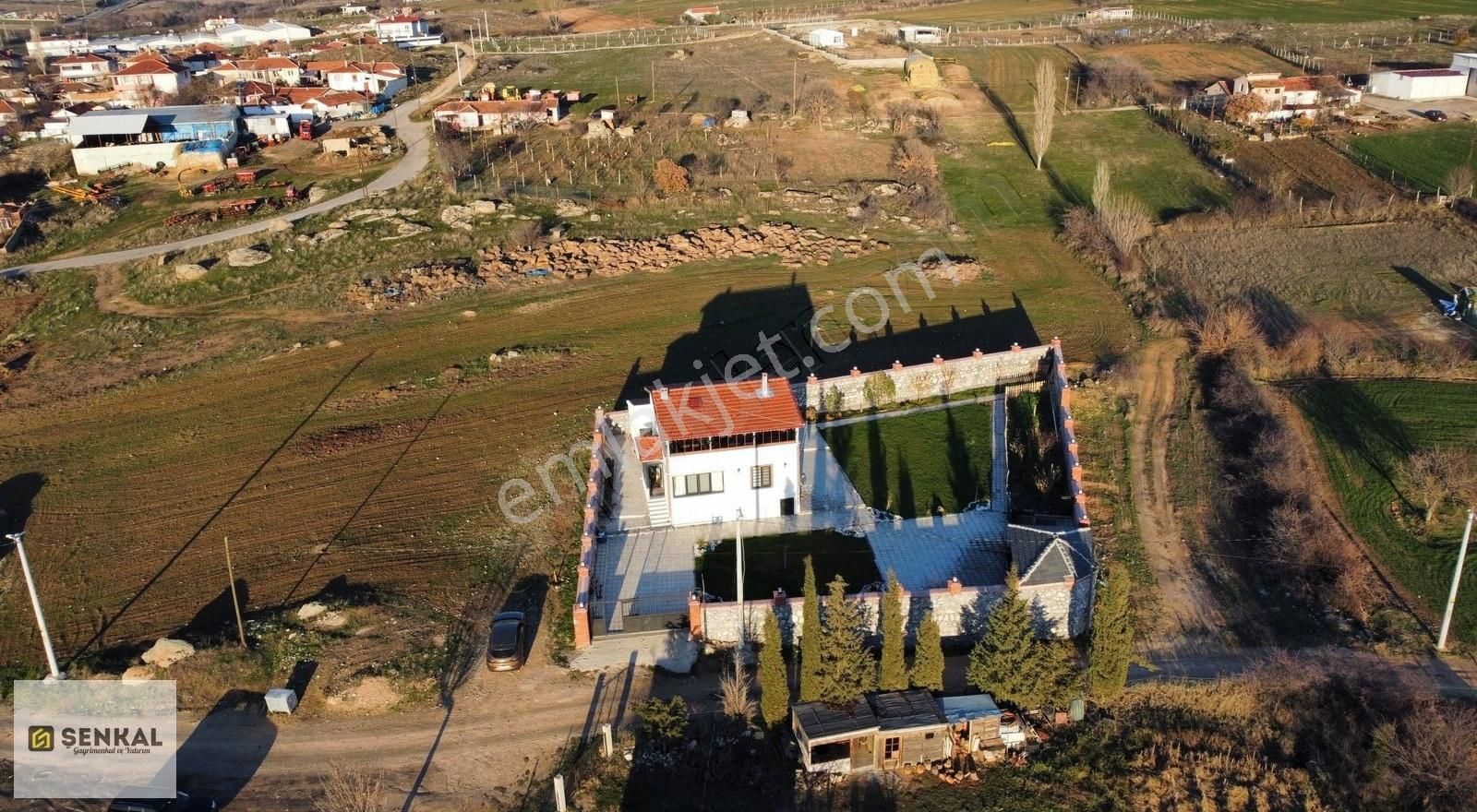 Kırklareli Merkez Karakoç Köyü Satılık Villa Şenkal Gayrimenkul'den Karakoç'ta Satılık Villa