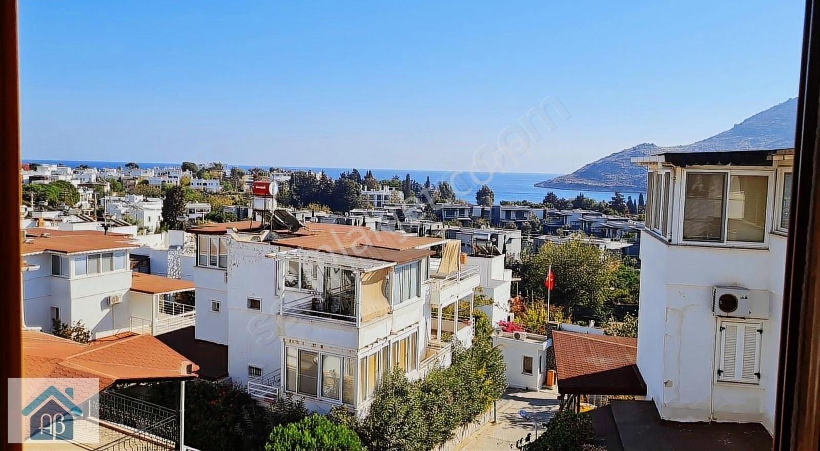 Bodrum Akyarlar Satılık Villa Bodrum Akyarlar Karıncir'de Satılık 4+1 Tripleks Ev