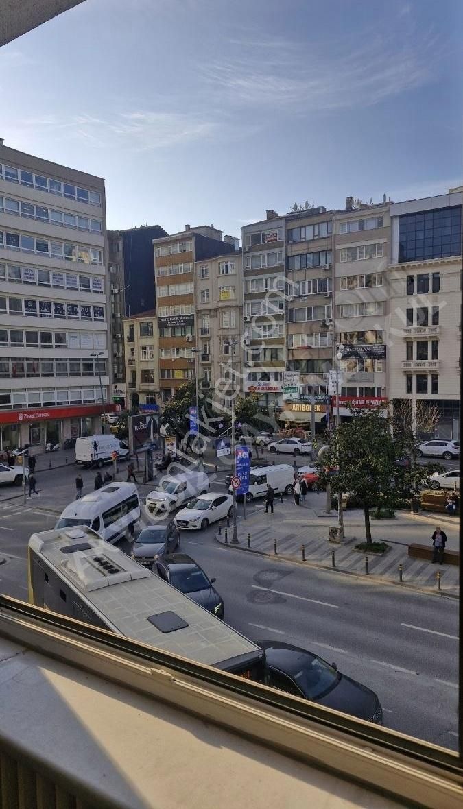 Şişli Merkez Satılık Daire Şişlı Meydan Da Satılık 213 Net Metrekare 4+1 Daire