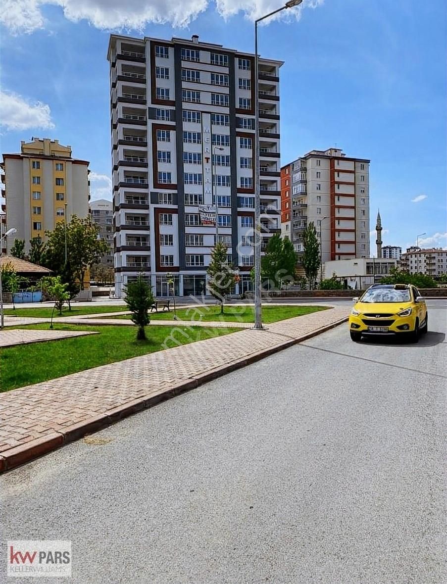 Kocasinan Yeşil Satılık Daire Kw Pars / Yeşil Mahalle'de 3+1 Lüks Daire