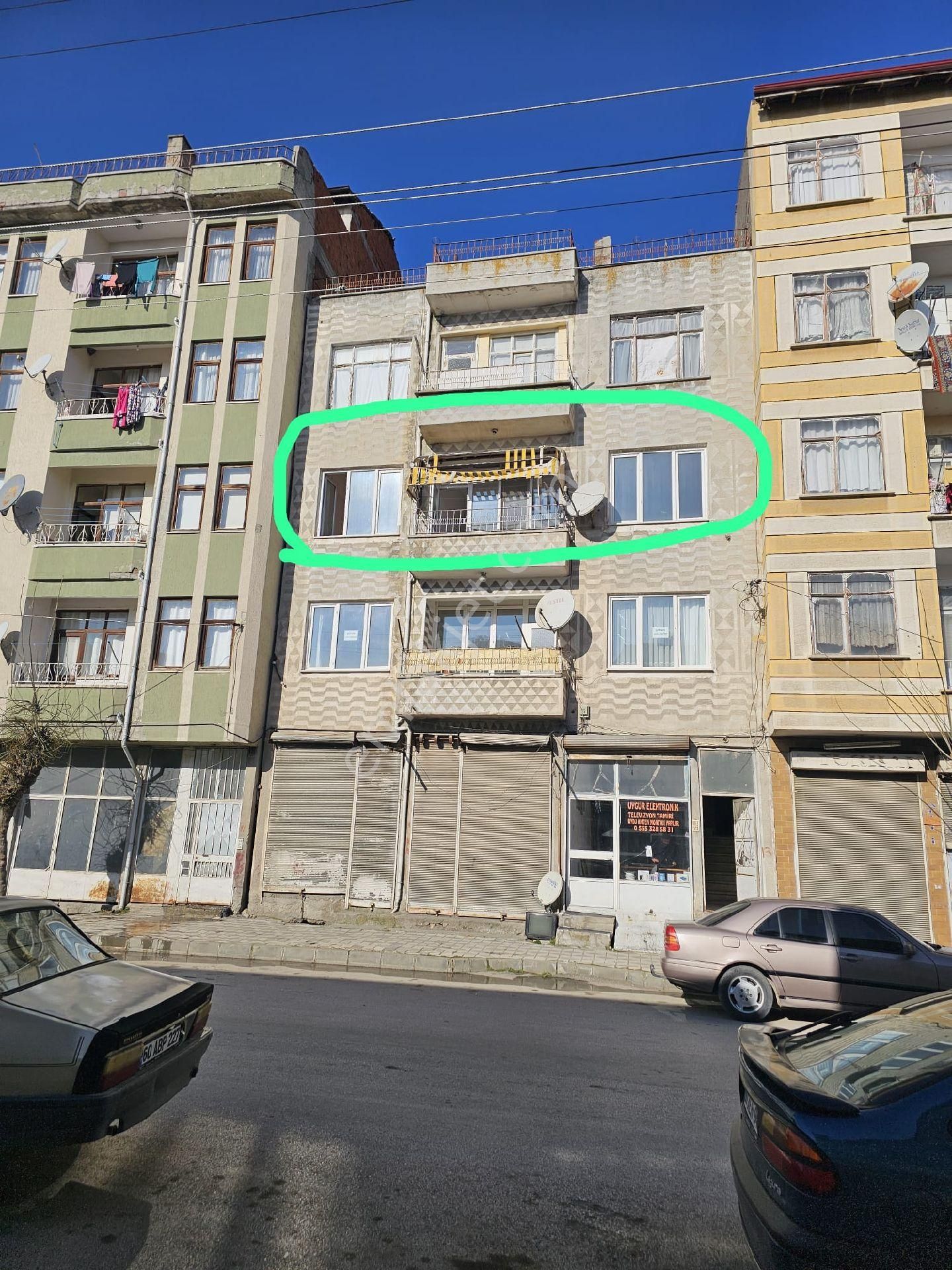 Turhal Pazar Satılık Daire Tokat Turhal Merkezde 130 Mt Daire