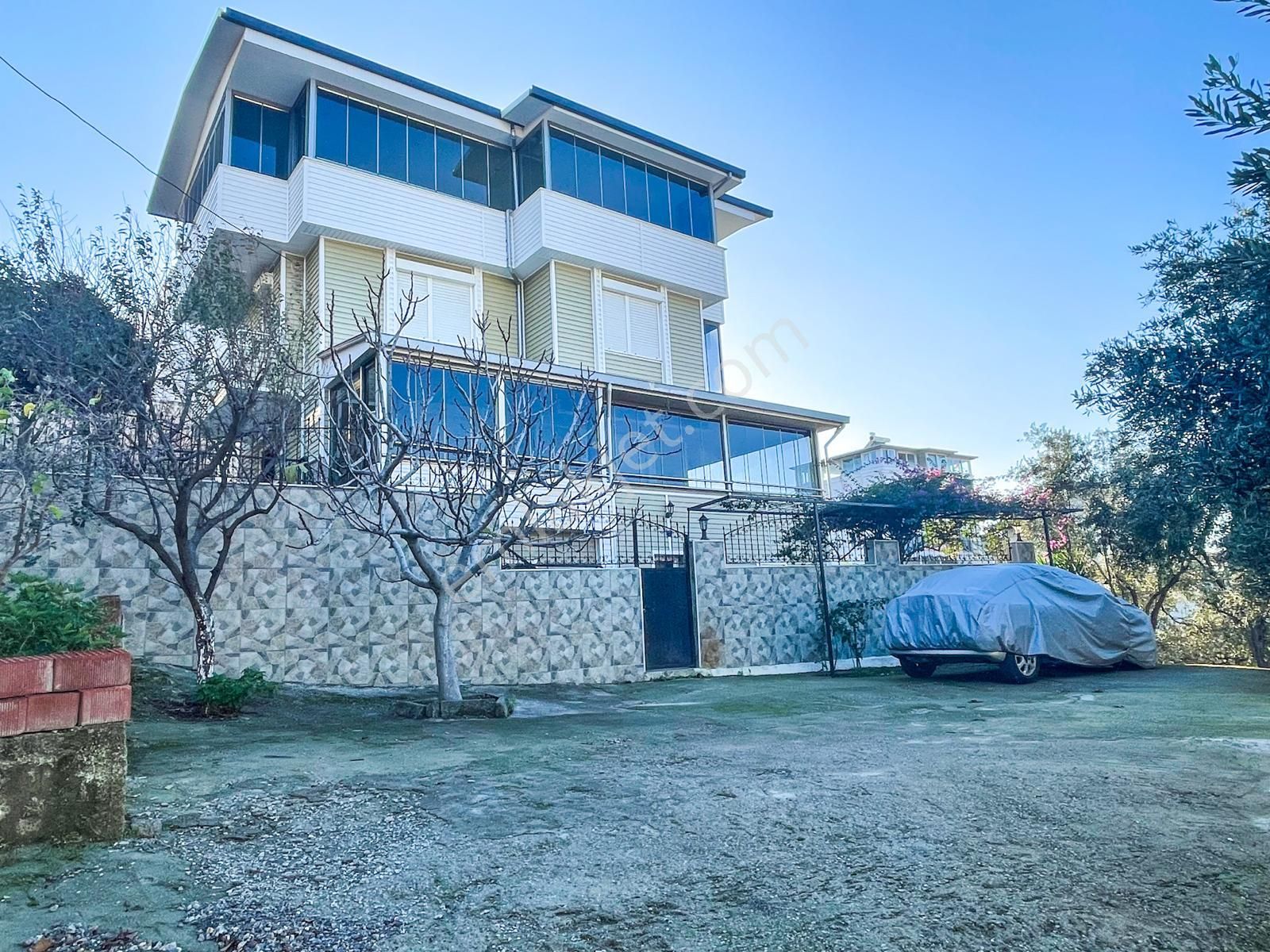 İzmir Seferihisar Deniz Manzaralı Satılık Villa Seferihisar Akarca'da Deniz Manzaralı 5+2 Triplex Villa